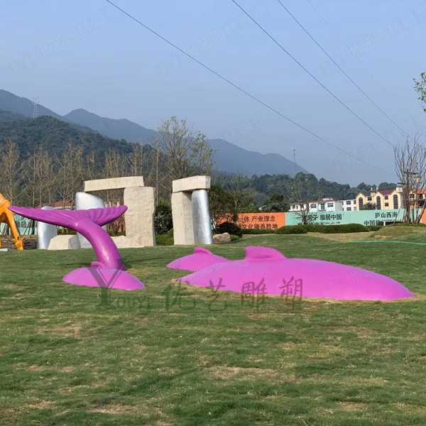 小區(qū)景觀雕塑規(guī)劃時要注意什么呢？